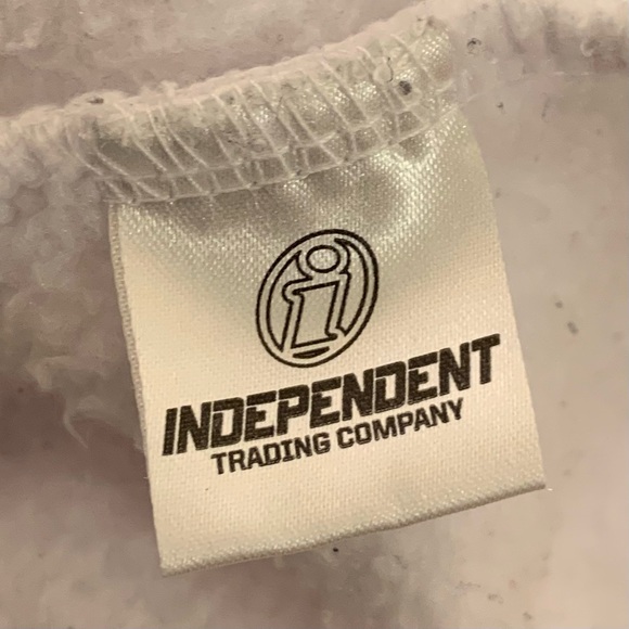 5BORO INDEPENDENT TRADING CO DEATH CITY NIGHT BACK GRAPHIC HOODIE SIZE LARGE - Picture 6 of 10